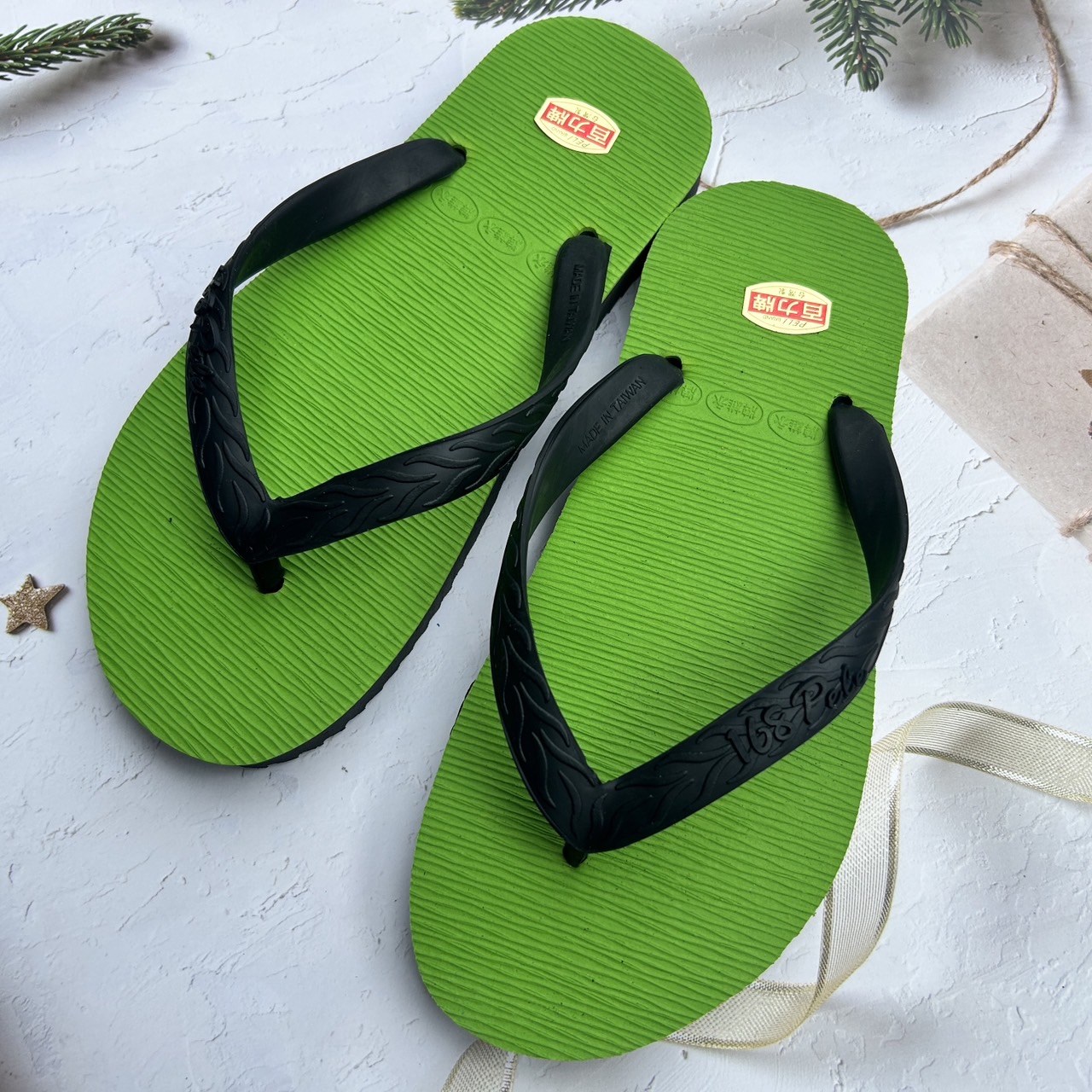 綠色夾腳拖鞋
